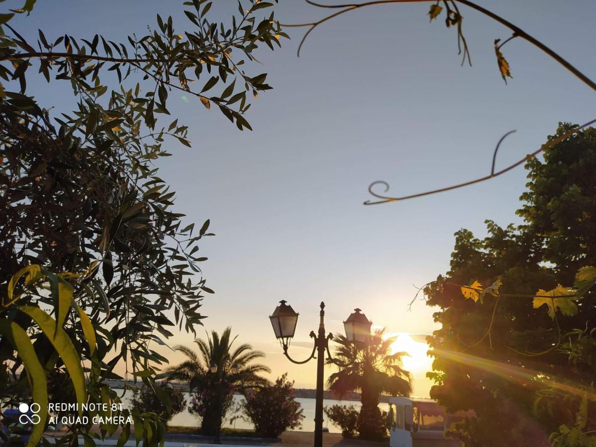 Seaside Deluxe Apartment Skála Kallirákhis エクステリア 写真