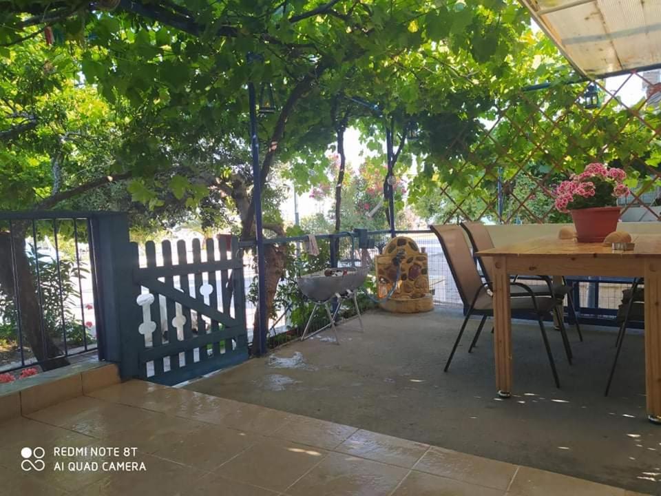 Seaside Deluxe Apartment Skála Kallirákhis エクステリア 写真